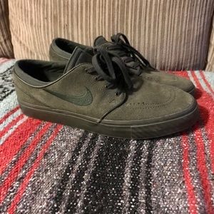 Nike Sb Stefan Janoski Dark Green Size 9